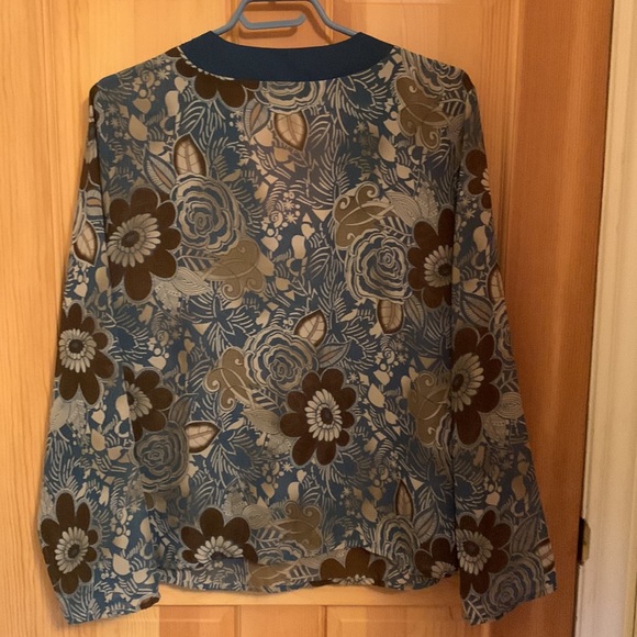 Sash Blouse - Picture 5 of 10